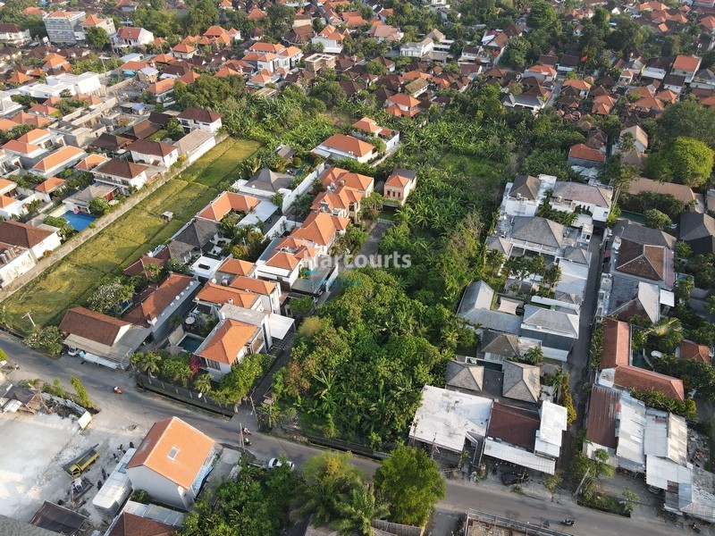Umalas Bali Land for Sale 300 sqm with Residential Zoning