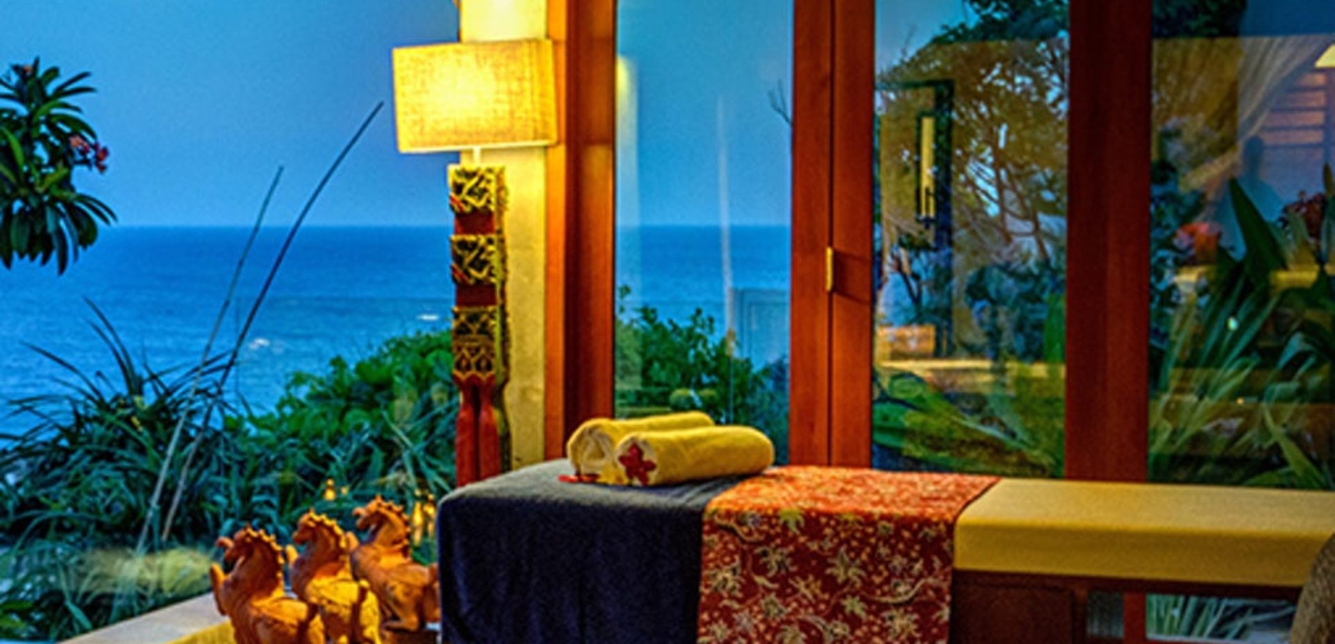 Luxury Cliff-Top Mansion Pandawa Bali