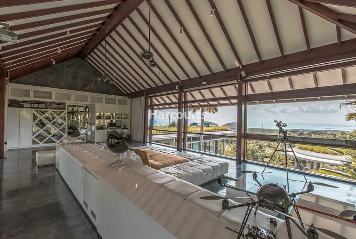 Ultra Luxurious Ocean View Villa - Pecatu, Bali - Freehold Villa for Sale