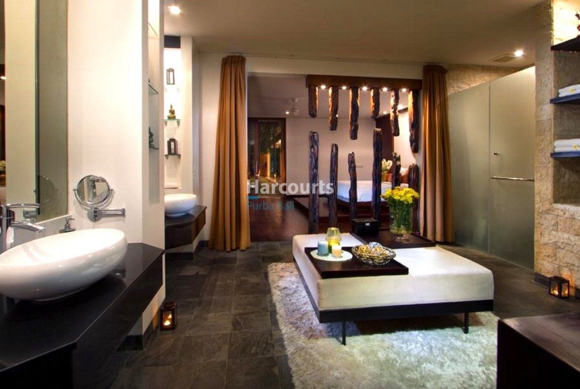 Bali Luxury Villa for Sale - Stunning 5-Bedroom Oasis, Pandawa