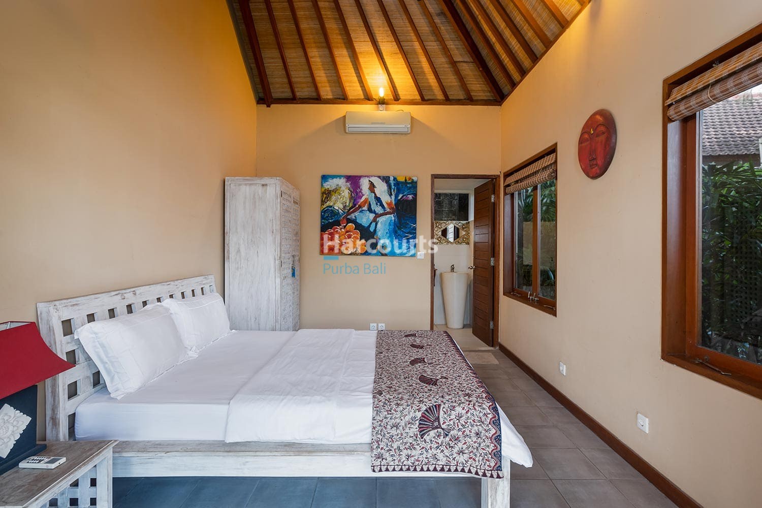 Pererenan Bali Villa Freehold - 5-Bedroom Contemporary Beauty