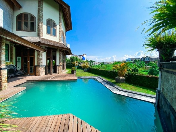 BALI REAL ESTATE: 10 REASONS TO INVEST IN BALI