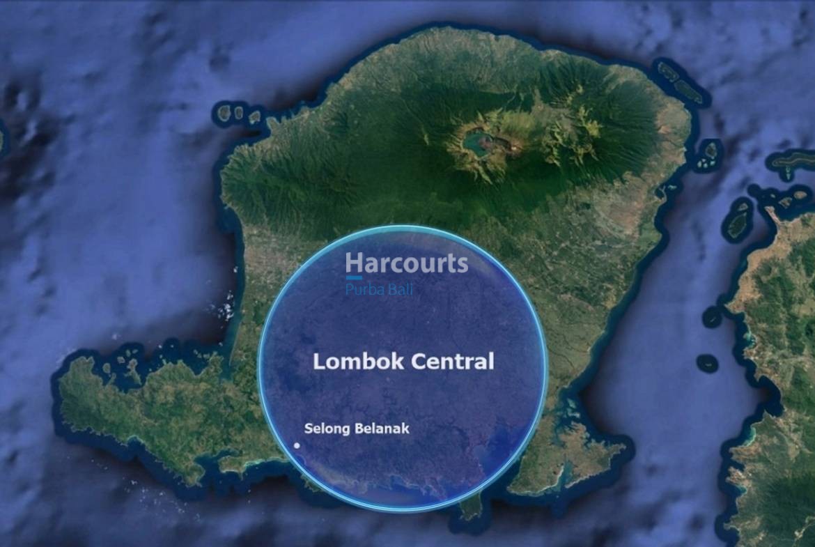 Lombok (Central) - Selong Belanak [Satellite]