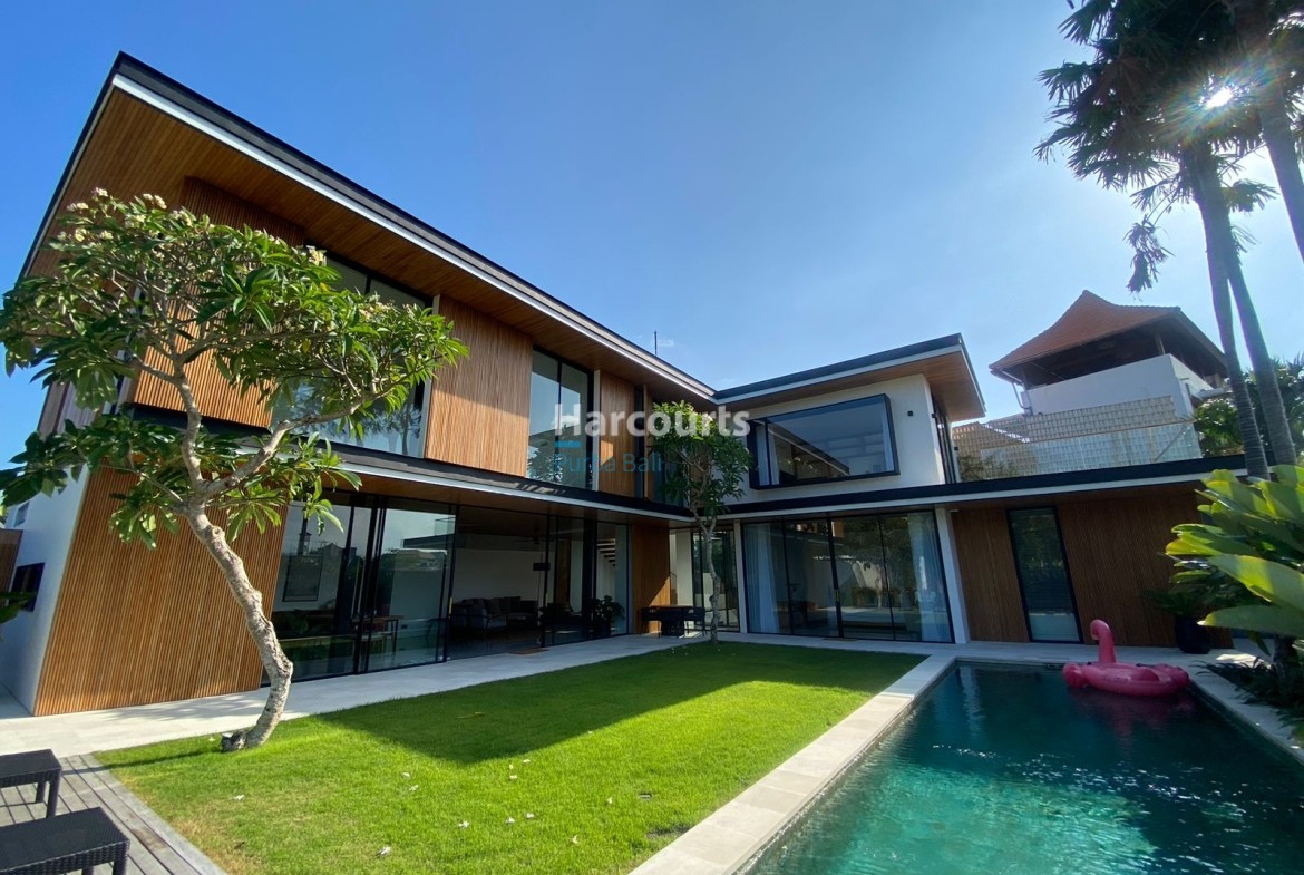Modern Luxury Villa in Berawa, Canggu, Bali