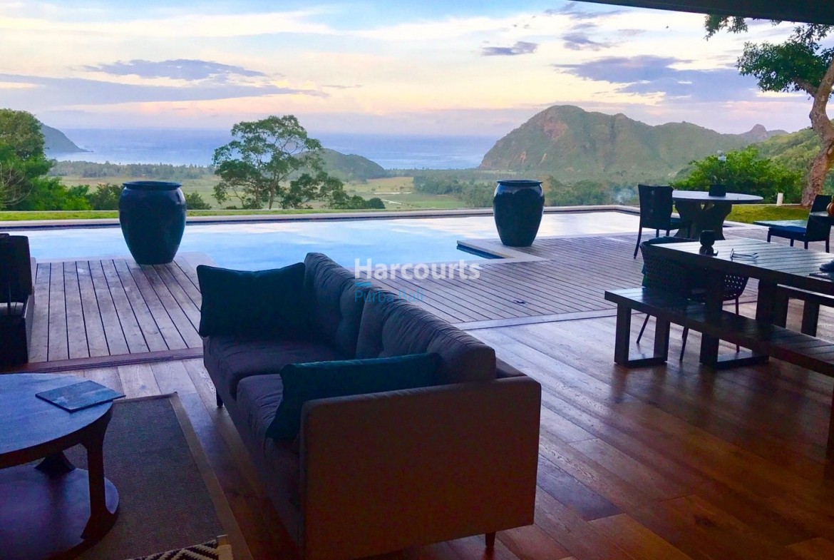 Dream Island Living Luxury Lifestyle Villa in Lombok
