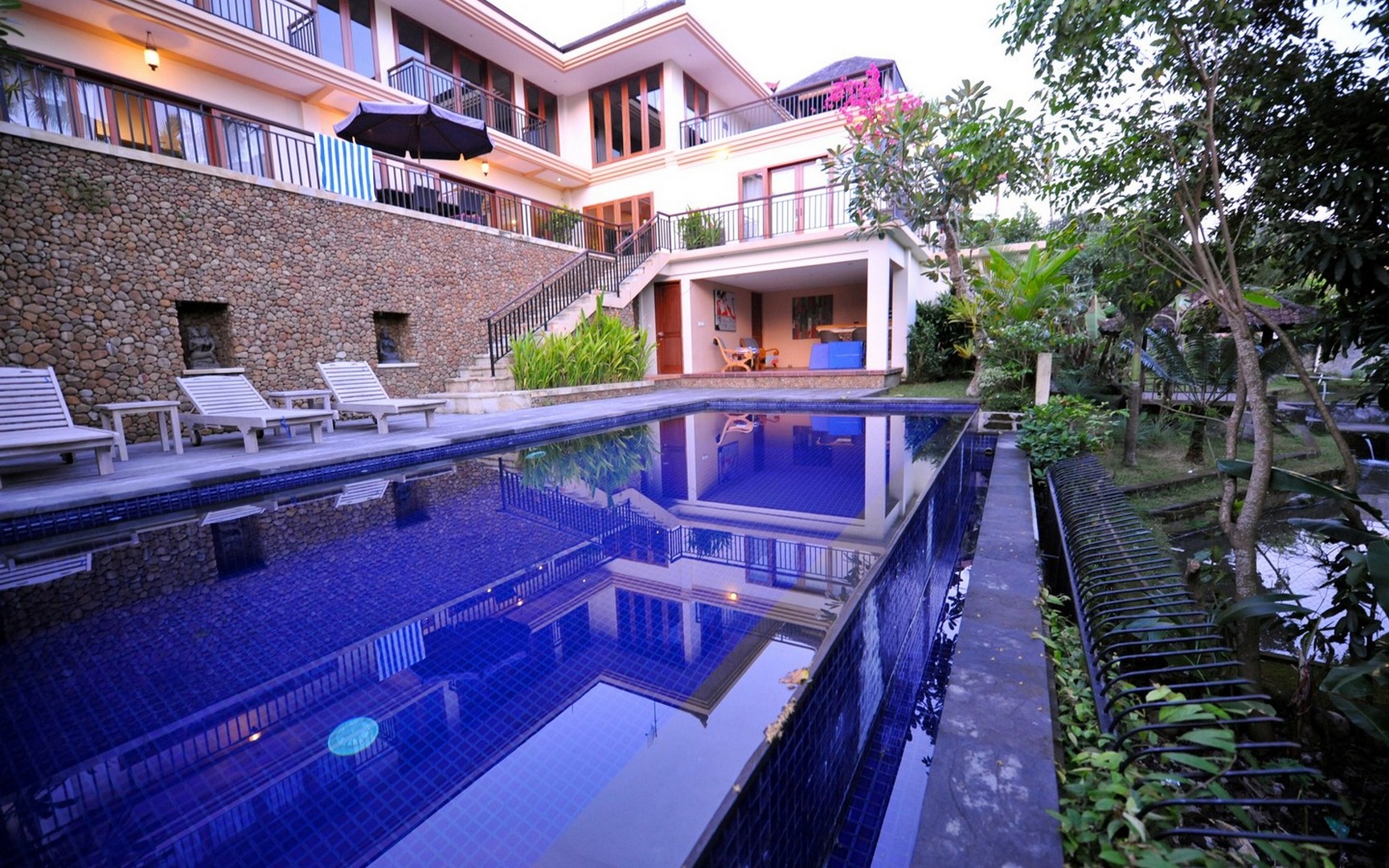 4-Bedroom Villa in Berawa, Canggu Bali - for sale