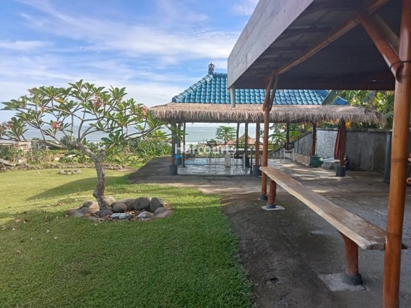 Freehold Scenic Coastal Property - Medewi, Bali
