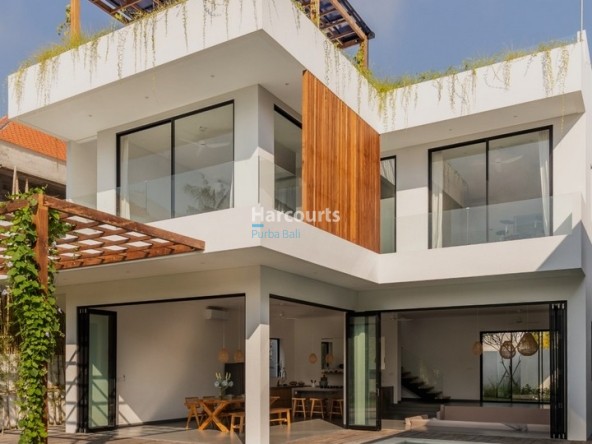 3-Bedroom Modern Villa in Pererenan Bali for Leasehold