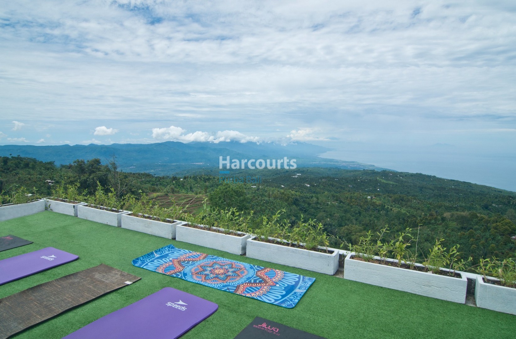 Mountain & Ocean View Luxury Villa in North Bali - Munduk