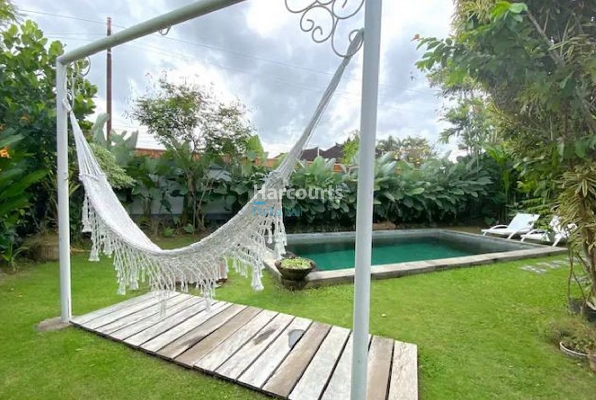 Charming Berawa Villa With Garden