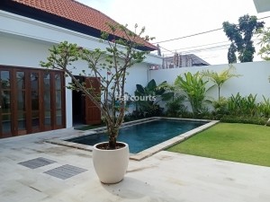 Brand New Modern Villa in Peaceful Babakan-Canggu