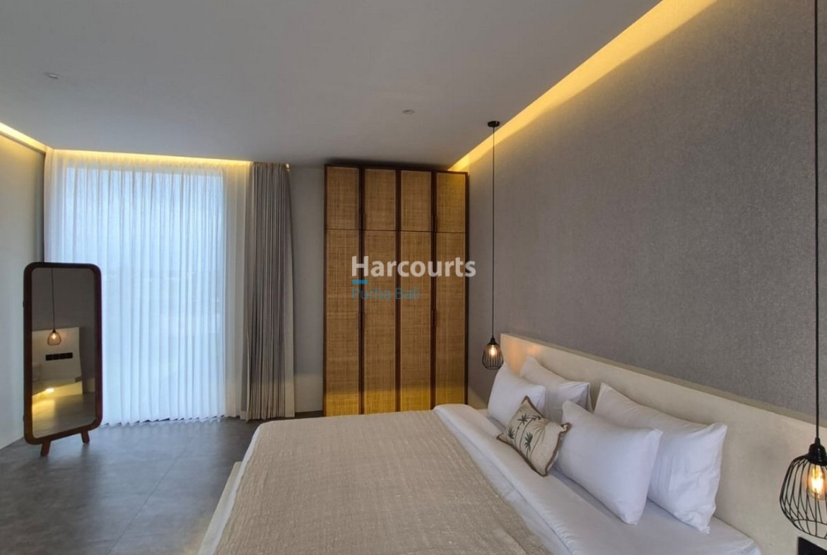 Located Beautiful Surroundings Pantai Ocean Breeze