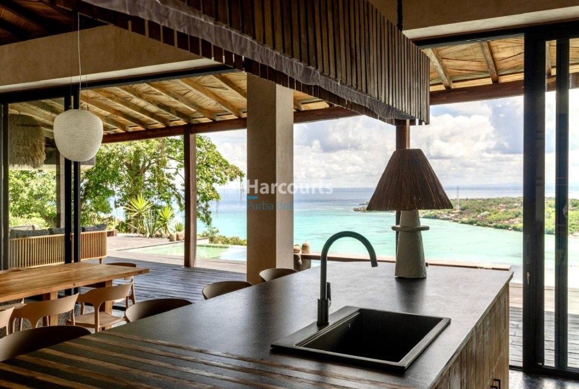 Views Roof Lining Living