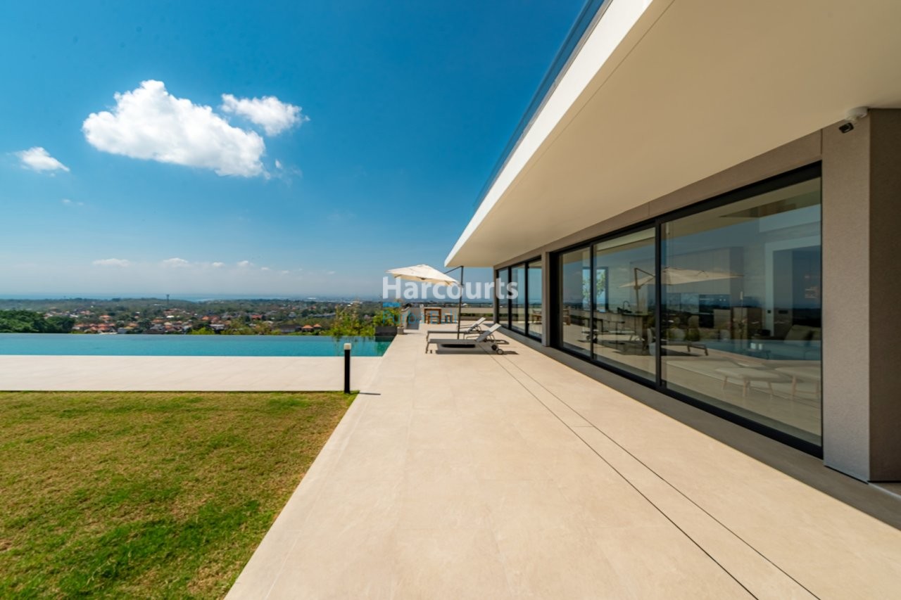 Nestled Prestigious Hills Ungasan Swimming Pool