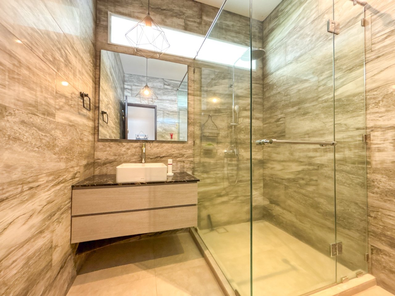 Set Investment Luxury Beige Refined Ample