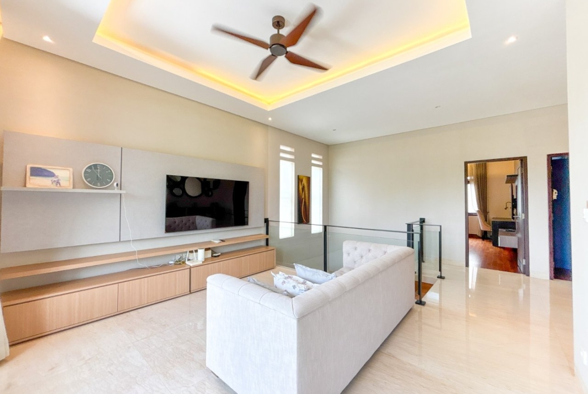 Viewing Sofa Light Minimalist Private Cozy