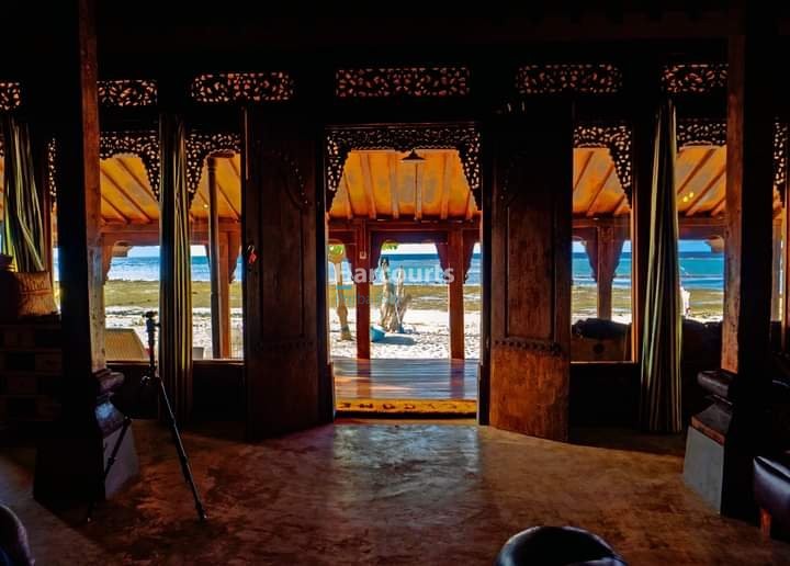 Set Within Unspoiled Coastal Property Investment