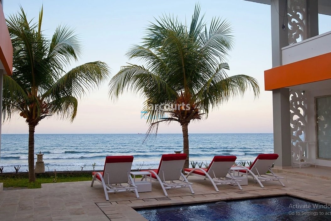 Exceptional Freehold Property Beautiful Tropical Modern