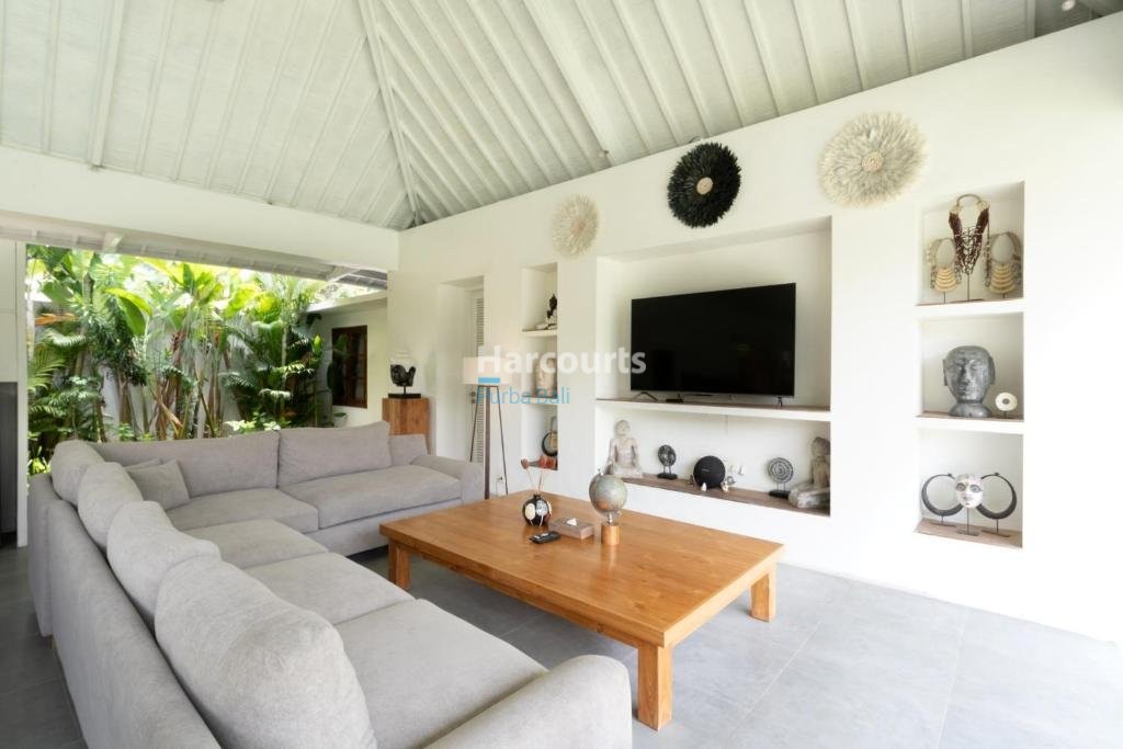 Located Sought After Tegal Gundul Luxury Living