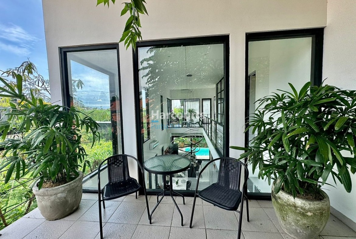 Modern Sanctuary Panoramic Rice Breeze