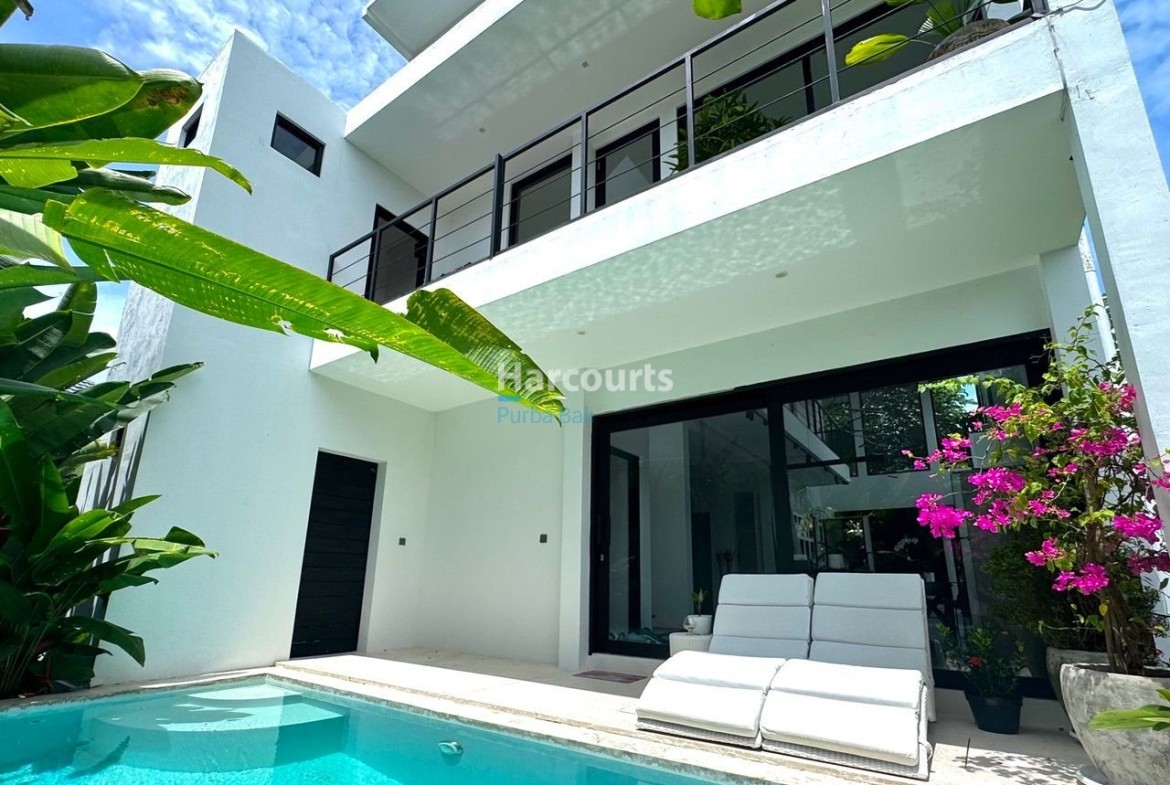 Modern Sanctuary Panoramic Rice Holiday Rental