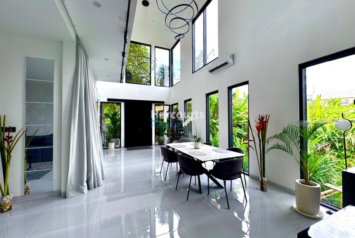 Modern Sanctuary Panoramic Rice Luxury Living