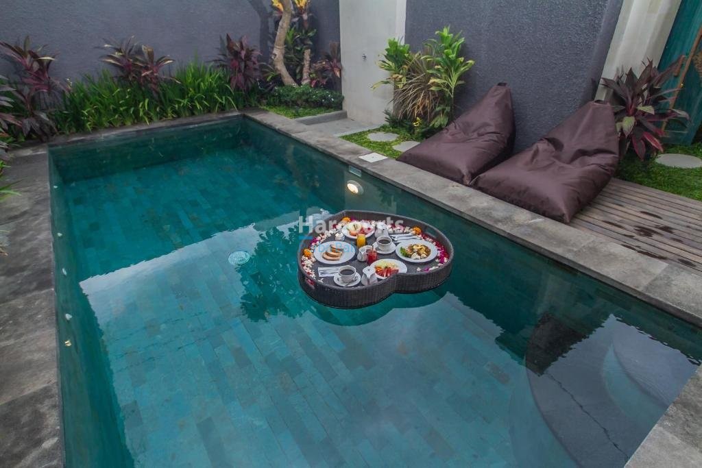 Rare Freehold Opportunity Heart For Sale