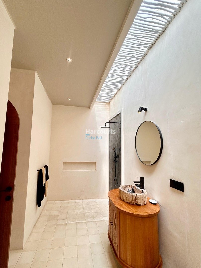 Set Quiet Sought After Enclave Real Estate Bali