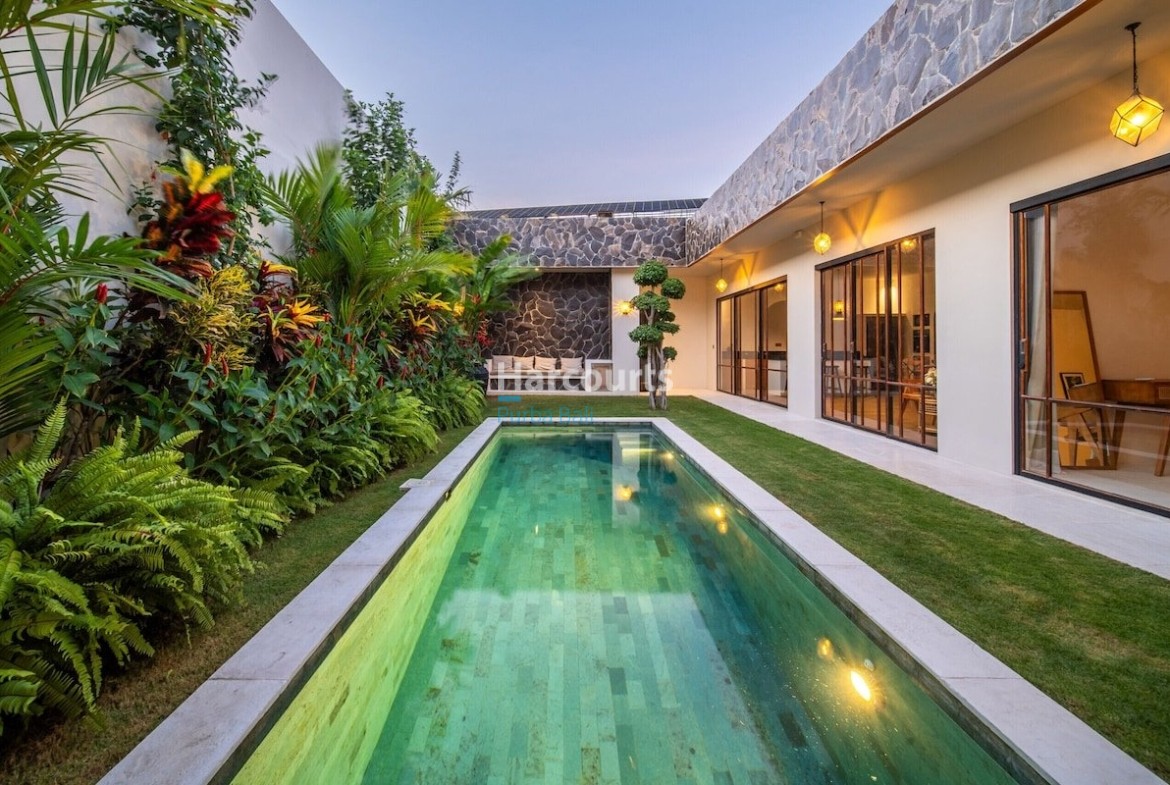 Set Sought After Umalas This Leasehold Opportunity