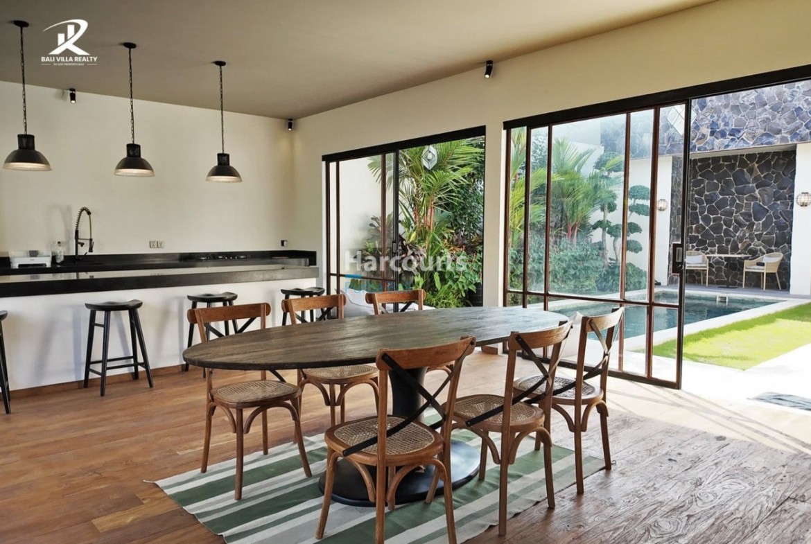 Set Sought After Umalas This Leasehold Ownership