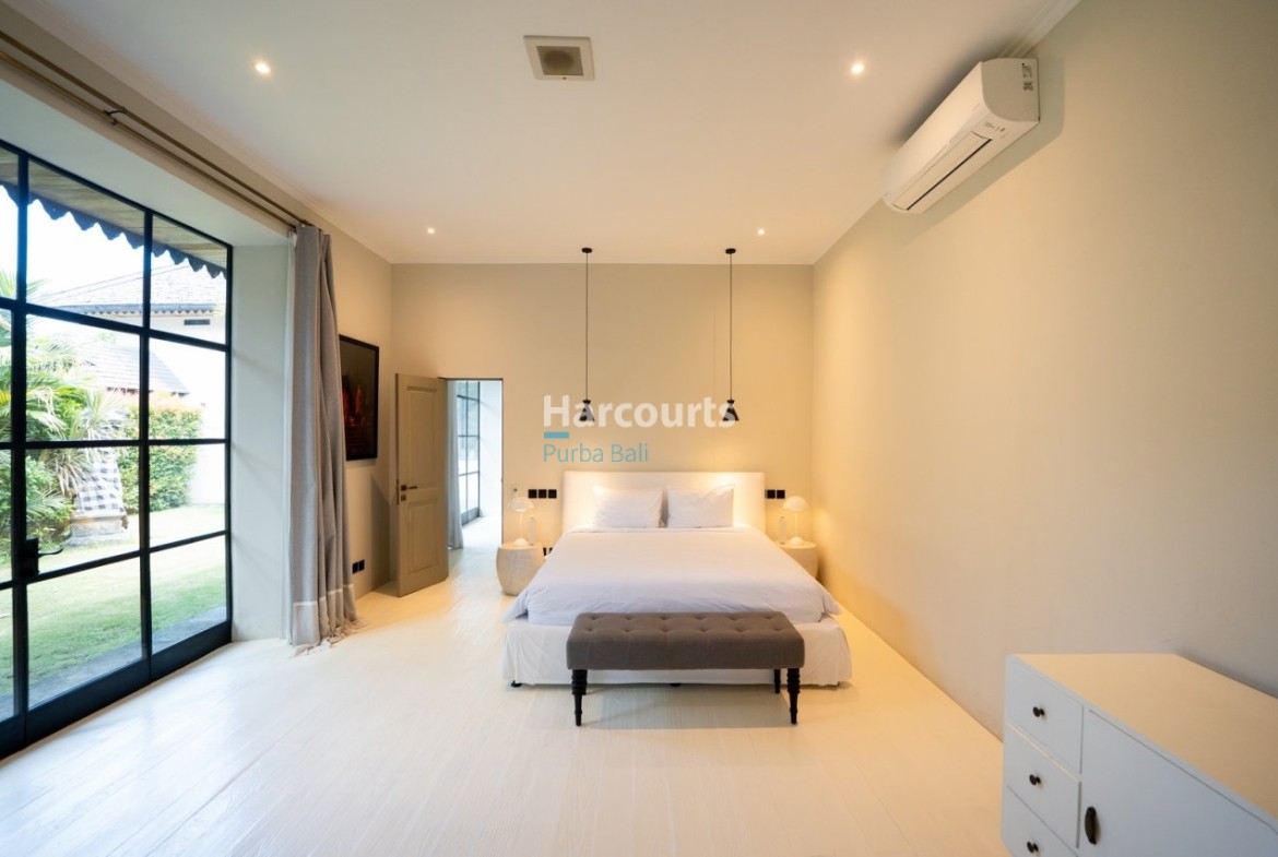 Set Tranquil Heart Umalas Swimming Pool