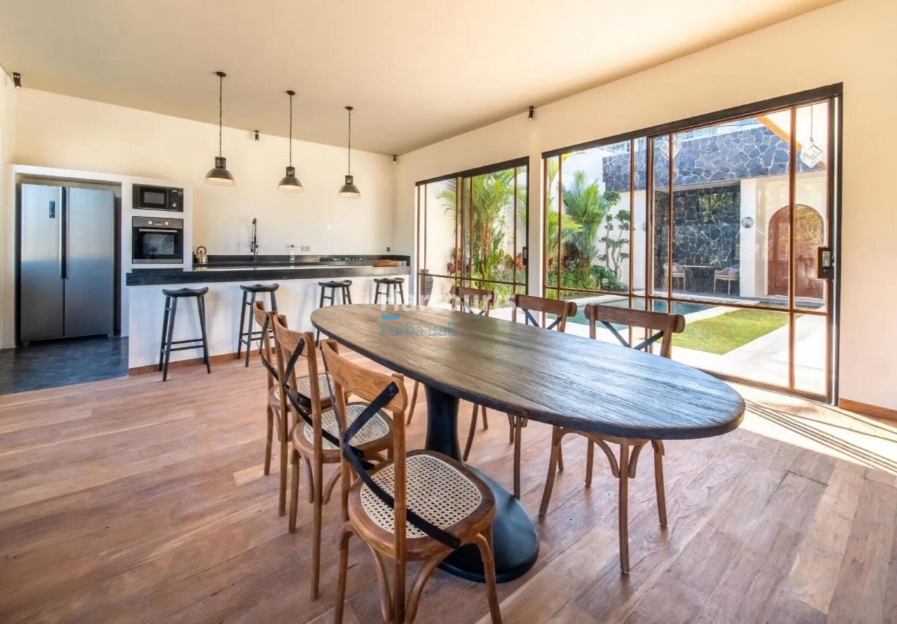 Situated Desirable Umalas This Poolview