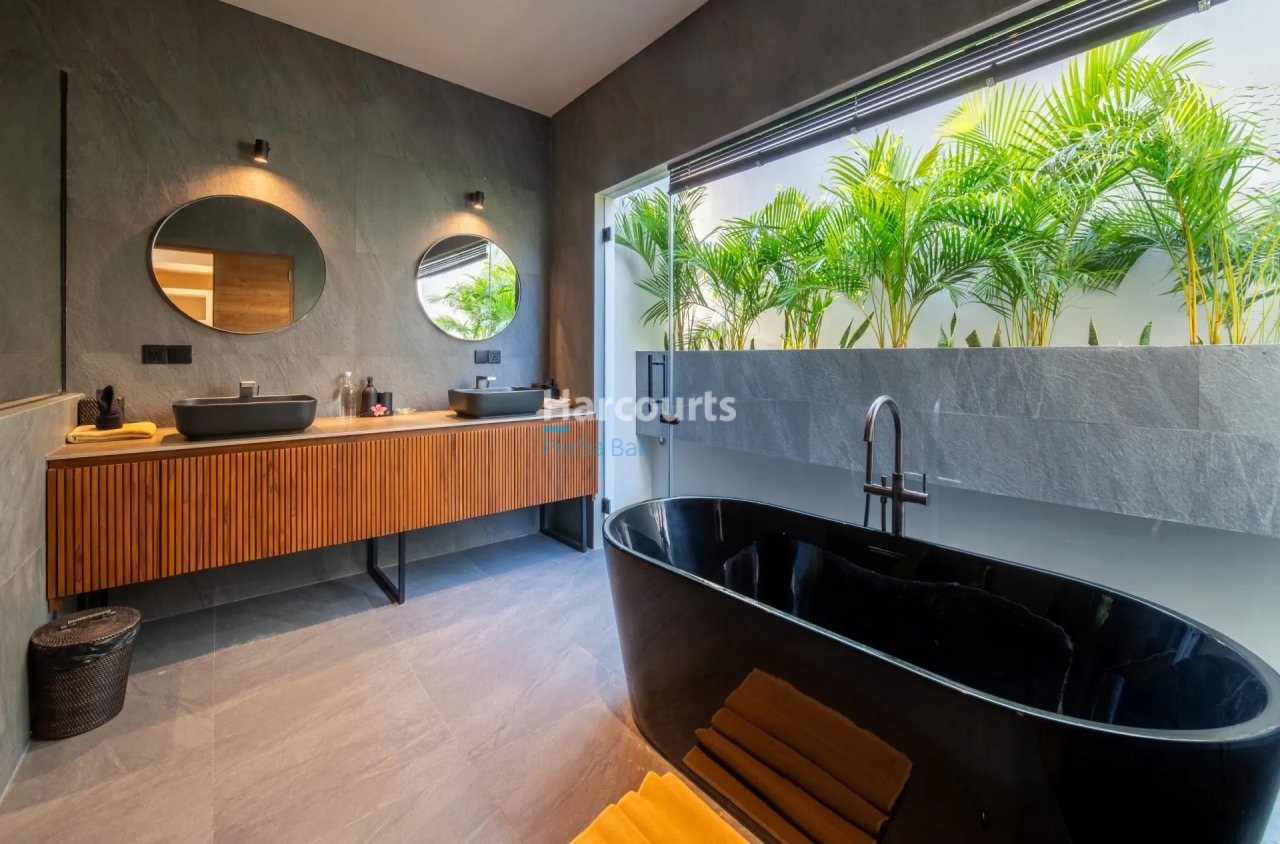 Umalas Brand New Fully Furnished Swimming Pool 1