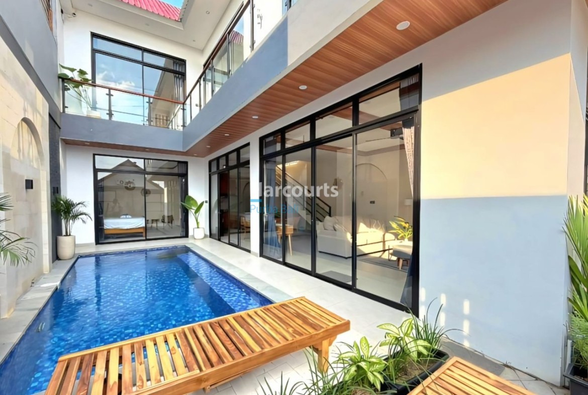 Located Sought After Coastal Town Holiday Rental