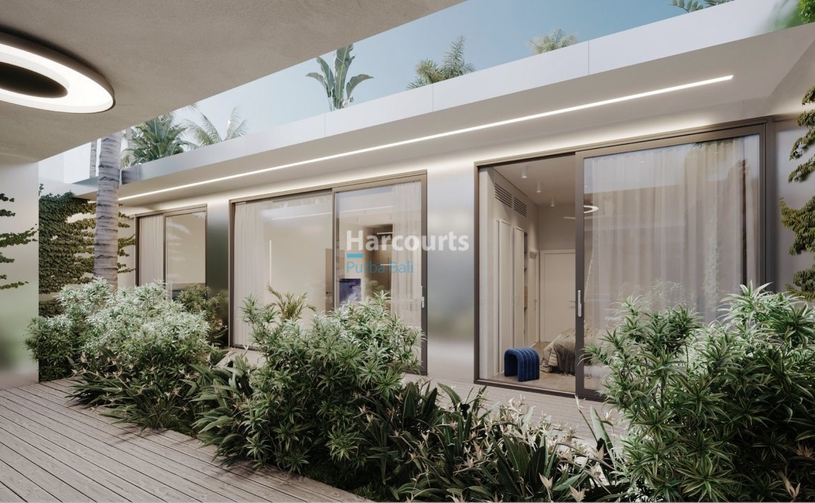 Set Evolving Coastal Enclave Tropical Modern