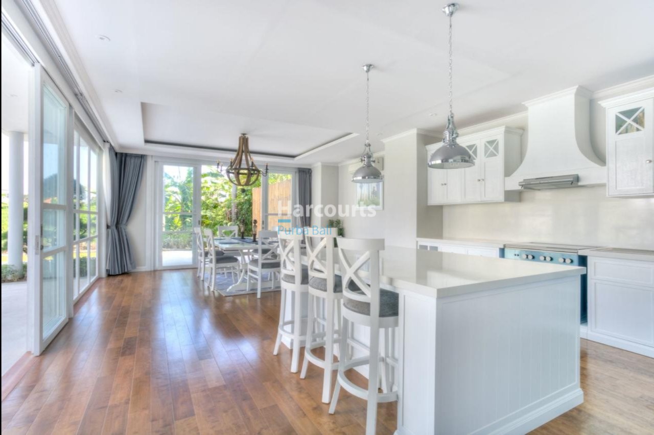 Combining Contemporary Tropical Living For Sale