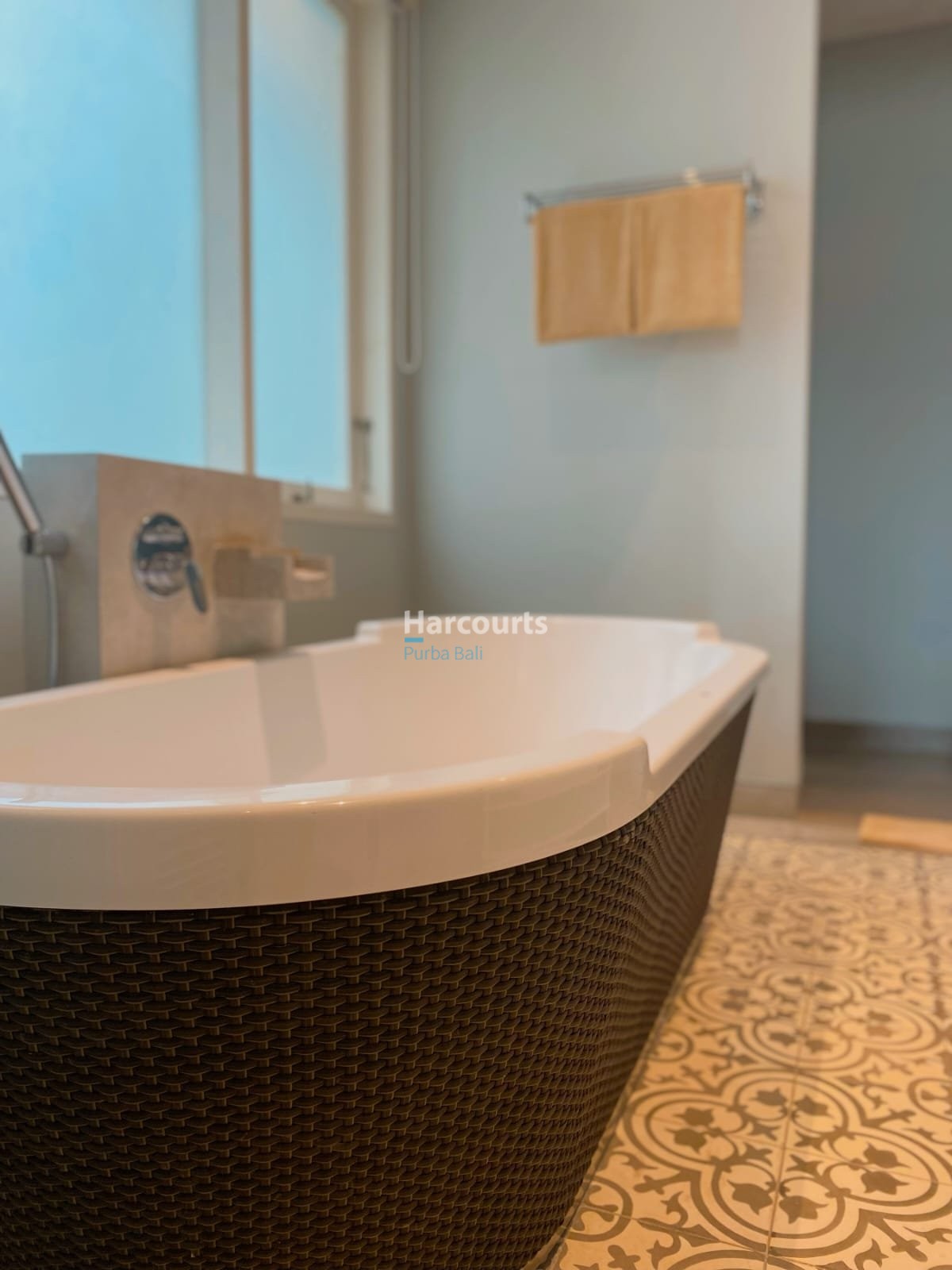 Combining Contemporary Tropical Living Freehold Ownership