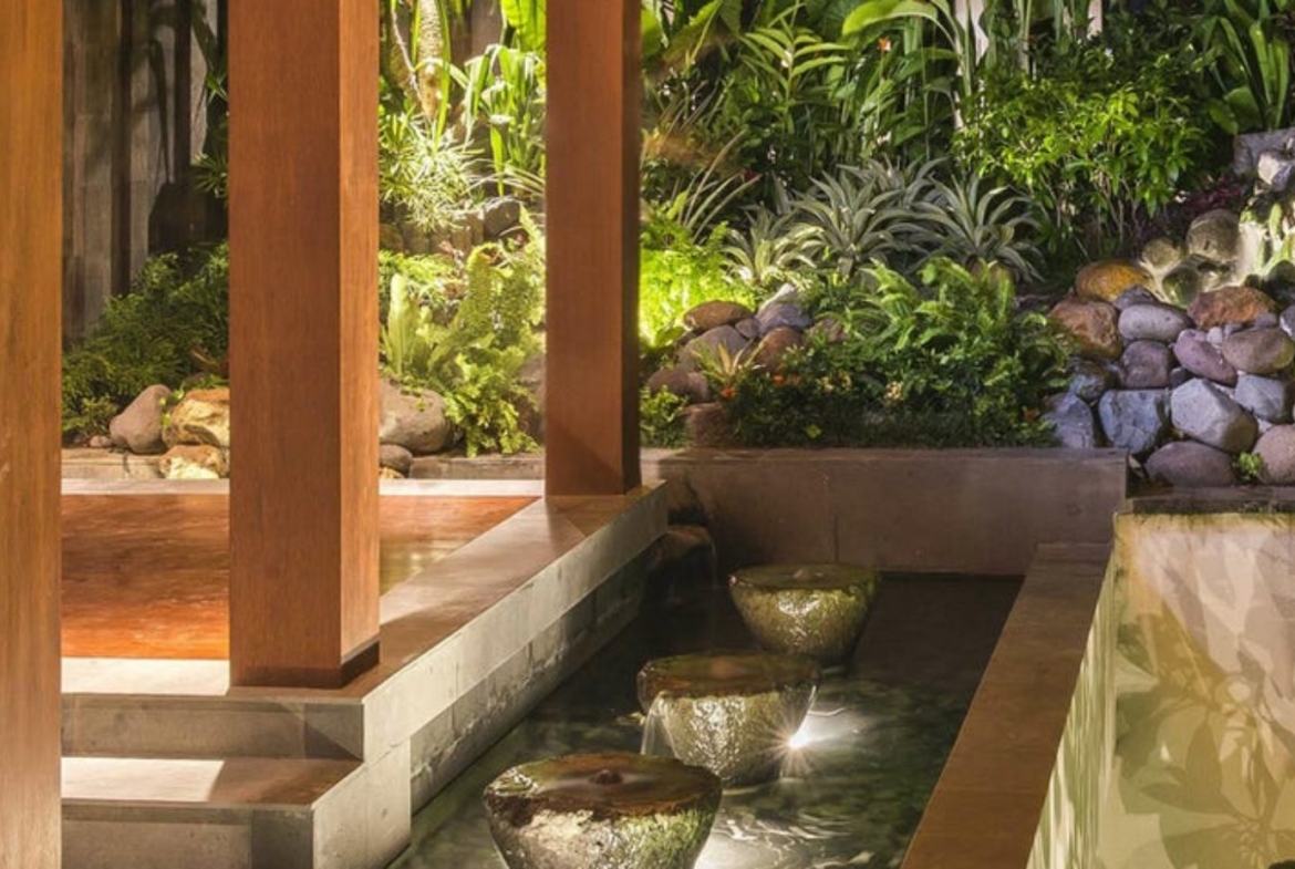 Luxury Cliff-Top Mansion Pandawa Bali