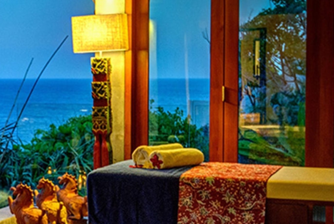 Luxury Cliff-Top Mansion Pandawa Bali