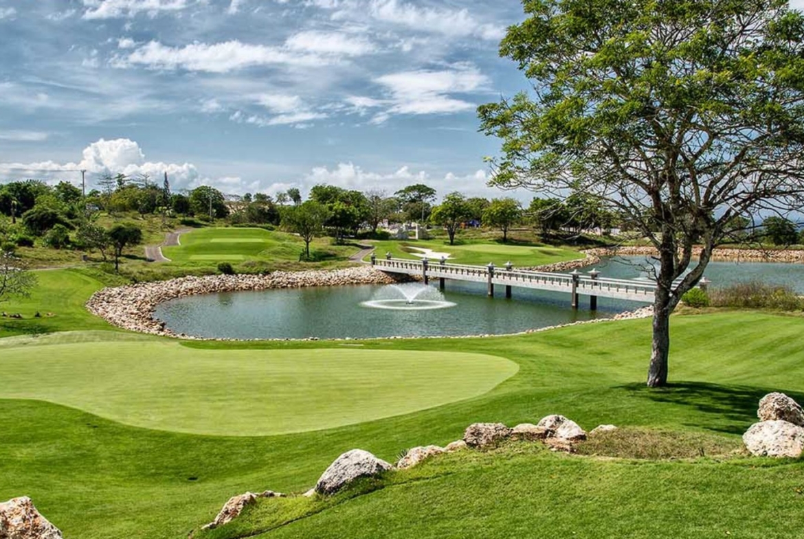 Bukit Pandawa Golf 3 1920×927