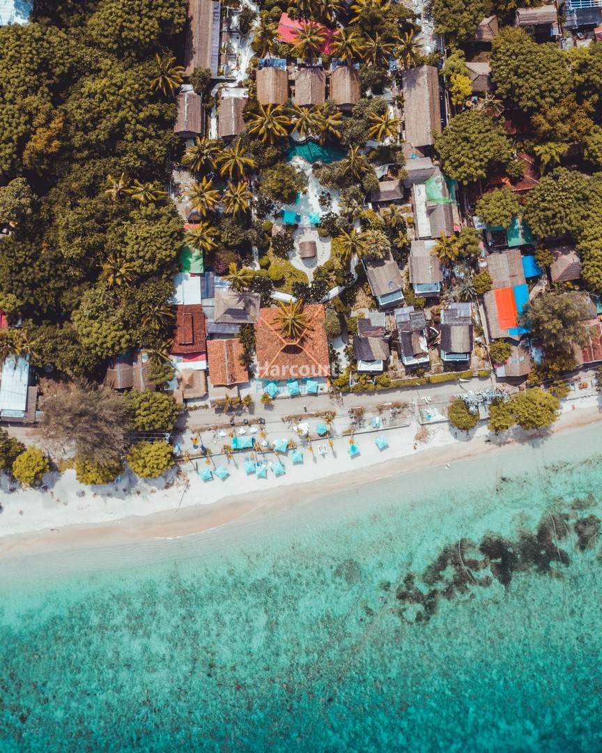 this-luxurious-award-winning-beachfront-for-sale