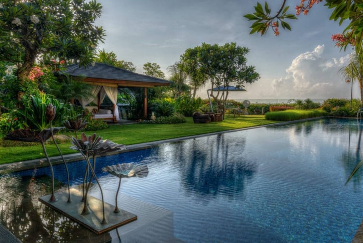Luxury Cliff-Top Mansion Pandawa Bali