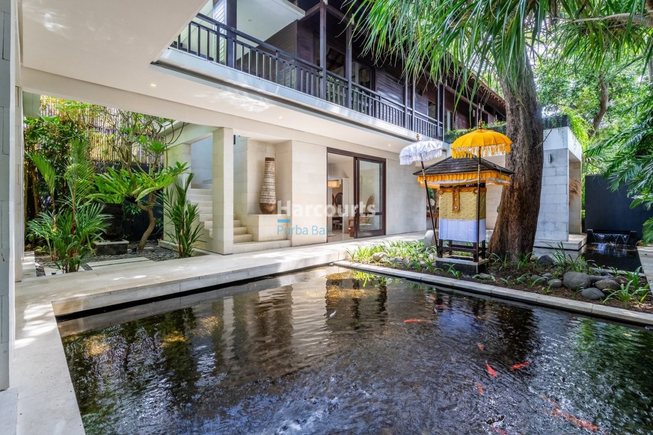 Chance Own This Amazing Leasehold Opportunity