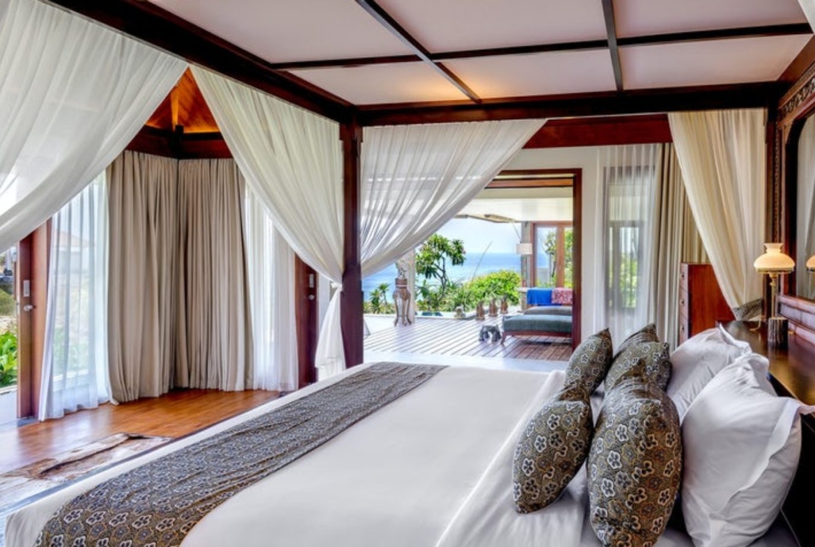 Luxury Cliff-Top Mansion Pandawa Bali
