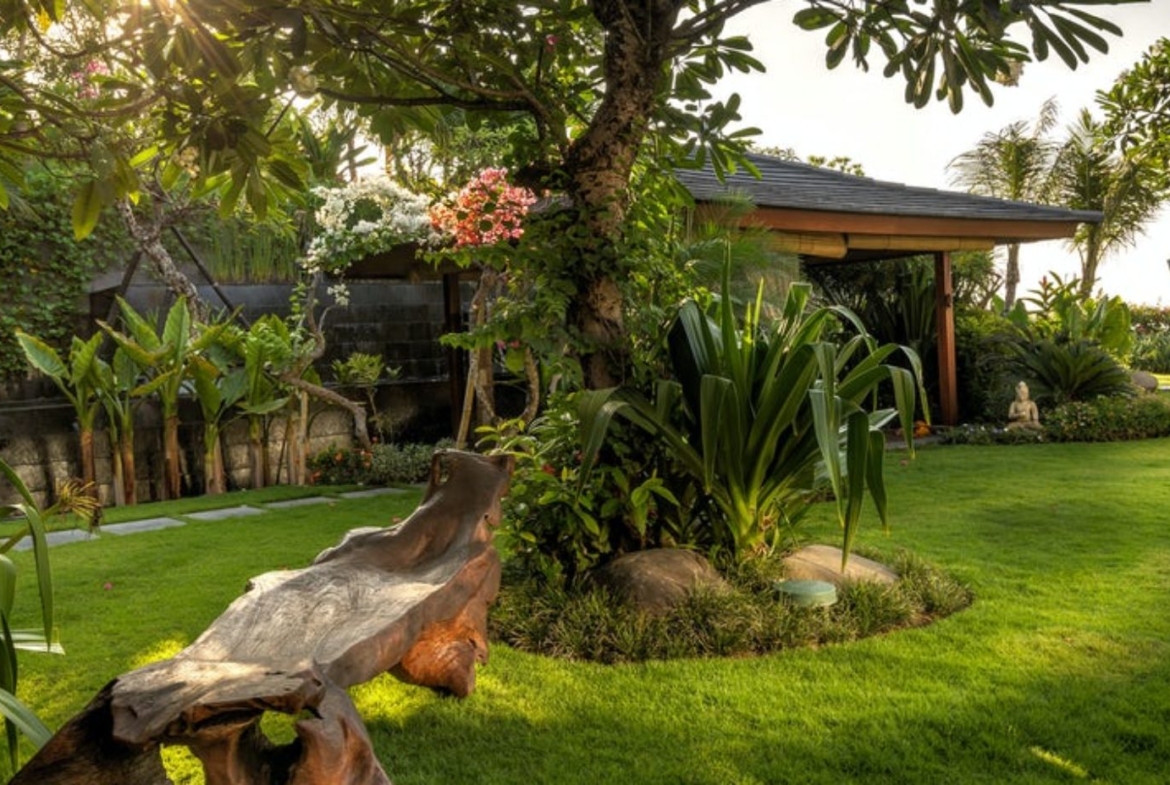 Luxury Cliff-Top Mansion Pandawa Bali