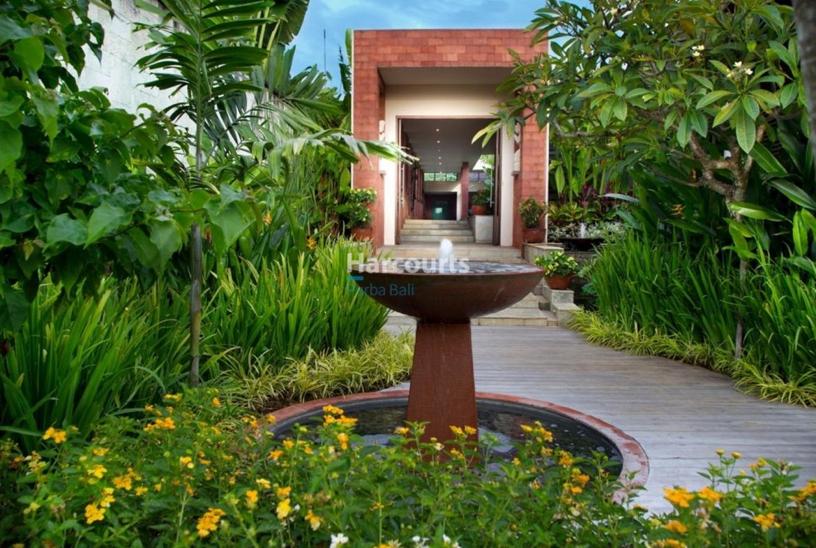 Bali Luxury Villa for Sale - Stunning 5-Bedroom Oasis, Pandawa