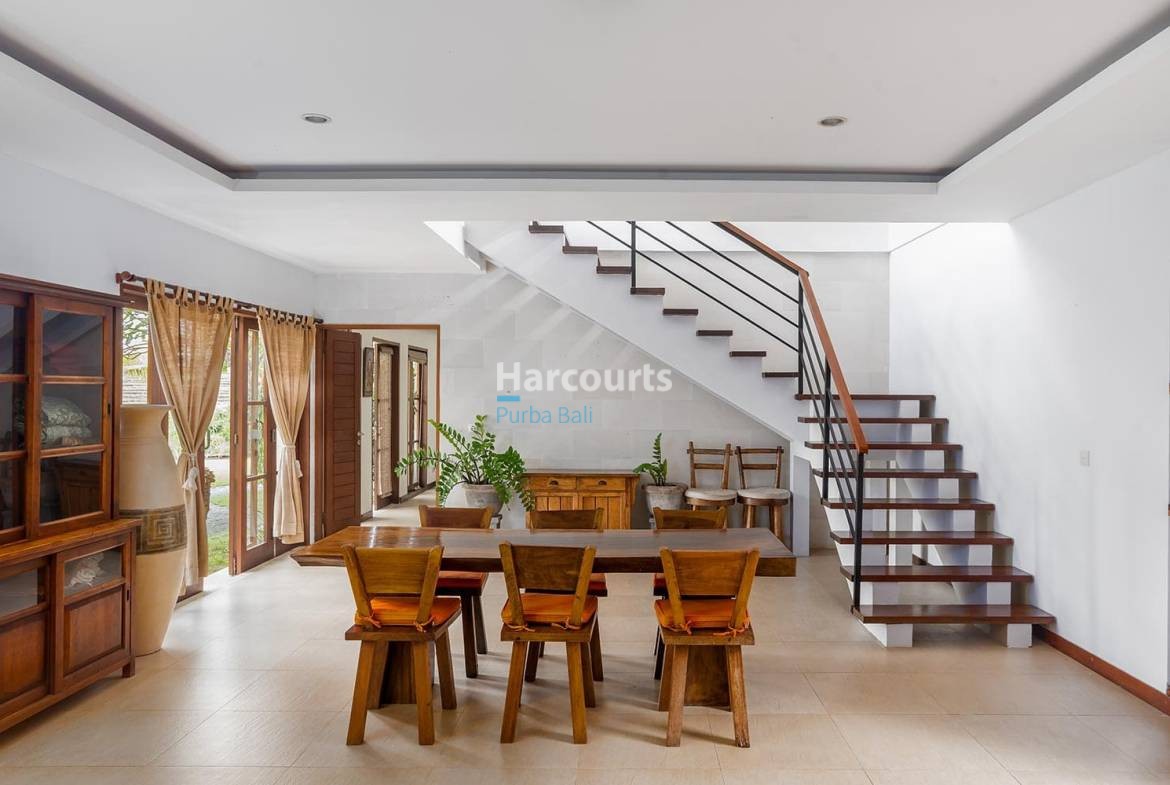 Pererenan Bali Villa Freehold - 5-Bedroom Contemporary Beauty