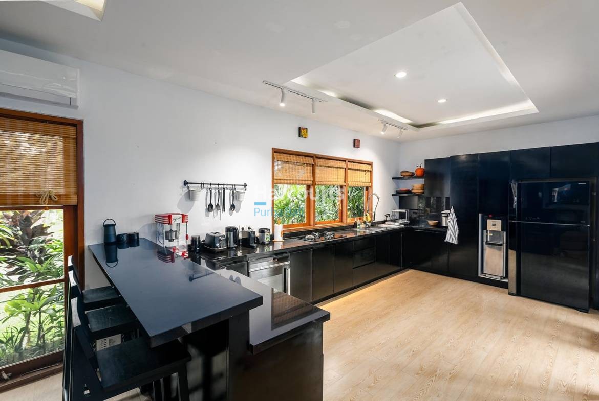 Pererenan Bali Villa Freehold - 5-Bedroom Contemporary Beauty