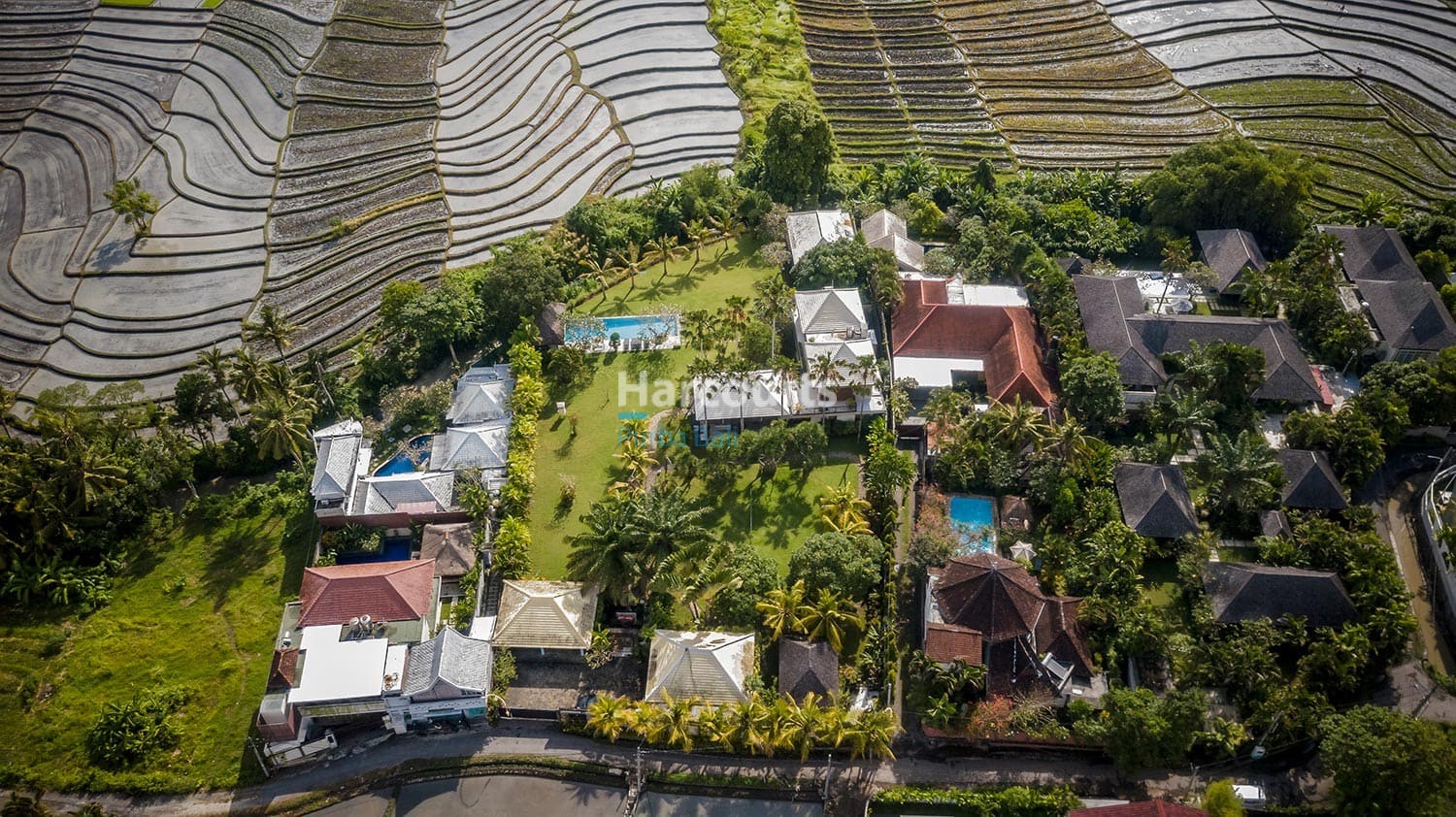 Pererenan Bali Villa Freehold - 5-Bedroom Contemporary Beauty