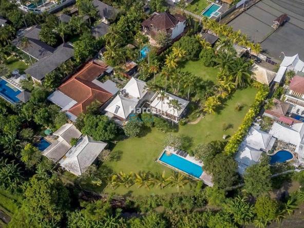 5-Bedroom Villa for Sale with Captivating Views, Pererenan, Bali